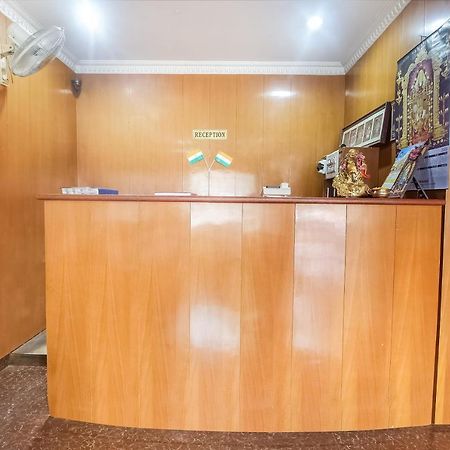 Oyo 70841 Hotel Anjali Residency Velur Exterior foto
